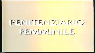 Fiatal barátnő kézimunkája
