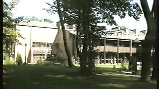67 éves nagyi hátsó bejáratba tolva