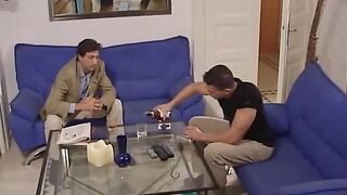 Rita Faltoyano kipróbálja a kettő kárót