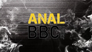Moka Mora szereti az anális behatolást