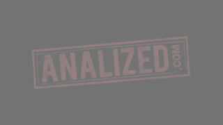 Sarah Banks élvezi a hardcore anált