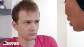 Tini lányok leszbikus orgiája