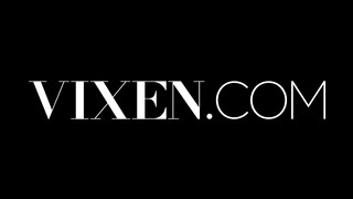 Ella Knox az óriás keblű tini bige