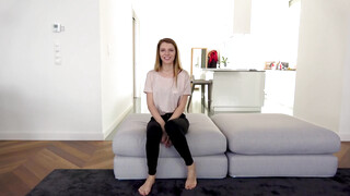 Sarah Vandella muffját Lexi Lore nyalja