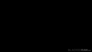 Brazzers - Kailani Kai az óriás keblű anyuci