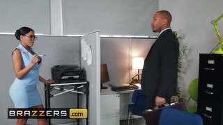 Brazzers - Lexi Luna imád masztizni