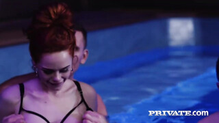 Private - Belle Claire és Cayla Lyons négyesben dugnak