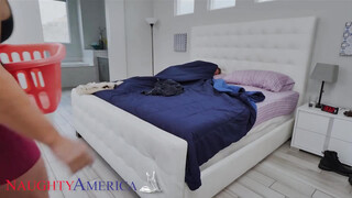 Naughty America - Esperanza Gomez a csodás kolumbiai milf