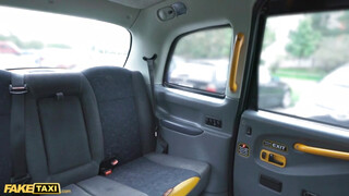 Fake Taxi - Kiara Lord a izgató magyar spiné