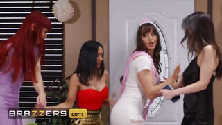 Brazzers - Anissa Kate a kávézóban kúrel