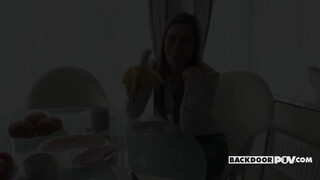 Its POV - Mia Split anál pornója