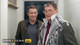 Brazzers - Skyler Mckay a bombázó titkárnő milf