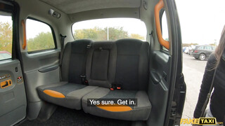 Fake Taxi - Cindy Shine a taxis faszát akarja