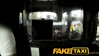FakeTaxi - szűk pinájú csajjal