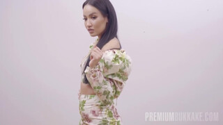 Brazzers - Asa Akira megmutatja mennyire hajlékony