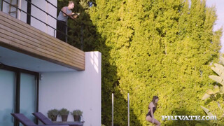 Private.com - Alexis Crystal dug a motoros pasijával