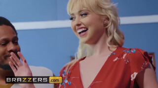 Brazzers - Britney Amber és a biztonsági őr