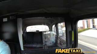 Fake Driving School női vizsgáztató megdöngetve
