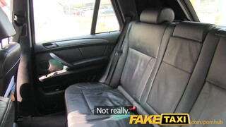 FakeTaxi cuki tetkós lány lovagol