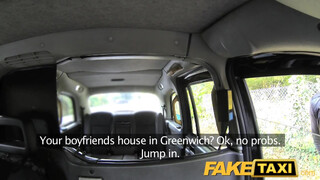 FakeTaxi beteheted a fenéklyukadba a farkam ?