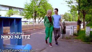 Brazzers - May Thai és Zaawaadi hármasba dugnak