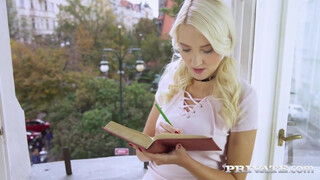 Private-com - Misha Mayfair két faszt kap