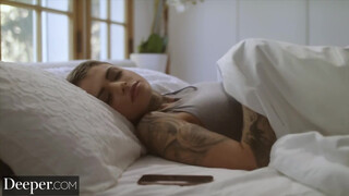 TRUE ANAL - Adria Rae szűk hátsó bejáratba megdöngetve