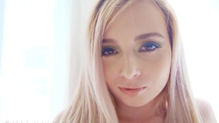 Chloe Cherry erotikus film válogatása - Evil Angel