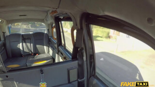 Fake Taxi - Alexxa Vice az óriás tőgyes kurva