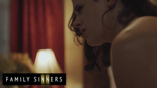 Family Sinners - Carmen Caliente a bátyóval kúr