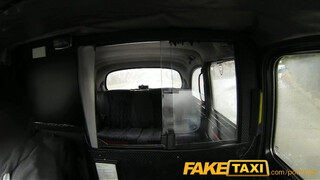 FakeTaxi - a számmal fizetek pénz helyett