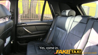 FakeTaxi - finn világos szőke lány kalandra vágyik