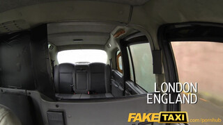 FakeTaxi - Milf hátulról megrakva