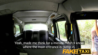 FakeTaxi - extra méretes cickós milf