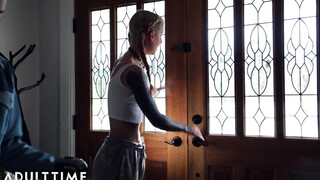 ADULT TIME - Blake Blossom punciját a nővérke nyalja