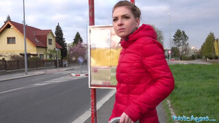 Mila Fox rendesen hátsó bejáratba rakva