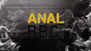 ANALIZED - Julia Ann és a méretes bájdorong a popójába