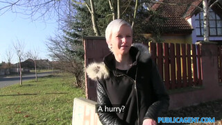 Mofos - Gruppen porno a hotelben