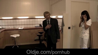 Vékony szöszi és az óriás bré - BLACKED