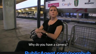 PublicAgent - rámenős orosz spiné a szabadban