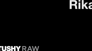 TUSHYRAW - fekete picsa hatalmas muffja durván megrakva