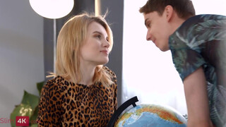 HOTWIFEXXX - Gia Milana megbaszatja magát