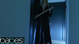 BABES - Madison Ivy és a szerelő
