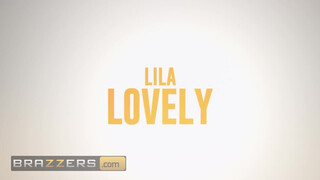 BRAZZERS - Jade Venus a szexy világos szőke transzi milf