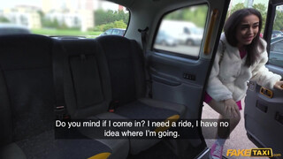Fake Taxi - Clea Gaultier rámarkol a farokra