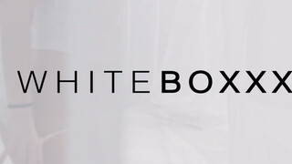 WhiteBoxxx - Ginebra Bellucci a dögös latina lány