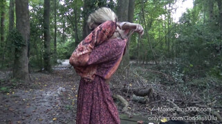 MoxieFilms - Hatalmas keblű hippi lány