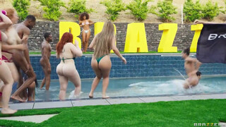 BRAZZERS - Luna Star tini pasival kefél
