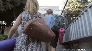 Private Interracial - Luna Rival picsája megbaszva