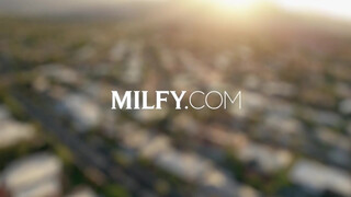 MILFY - Reagan Foxx barna hapsival kúr